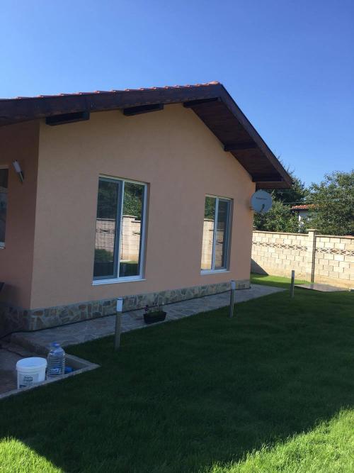 Фасада на къща от varna sea build