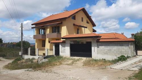 къща с пристройка от varna sea build