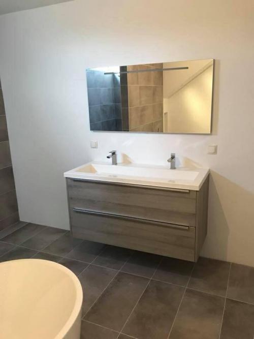 долен шкаф за баня с огледало от varna sea build