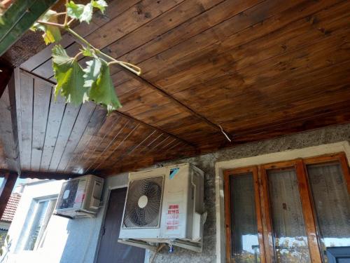 дървена конструкция от Varna Sea Build