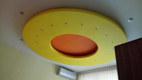 Жълто оранжев таван от varna sea build