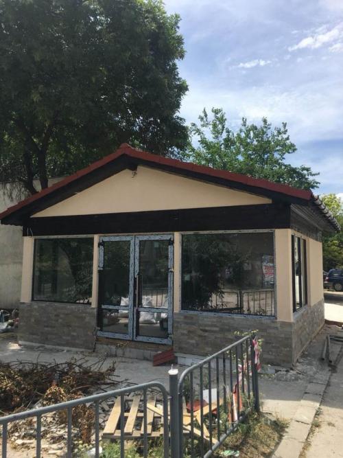 построена къща в кафяво и бежово от varna sea build